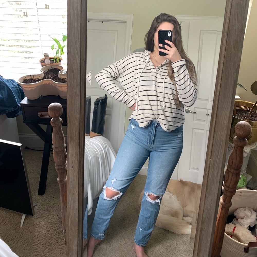Billabong sweater
